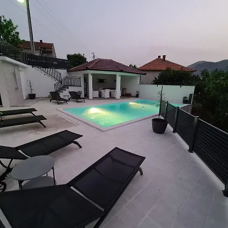 Milovic Апартаменты *