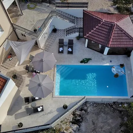 Milovic Апартаменты *