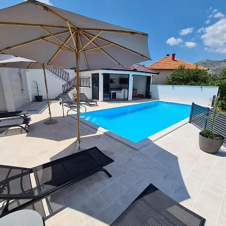 Milovic Apartamento
